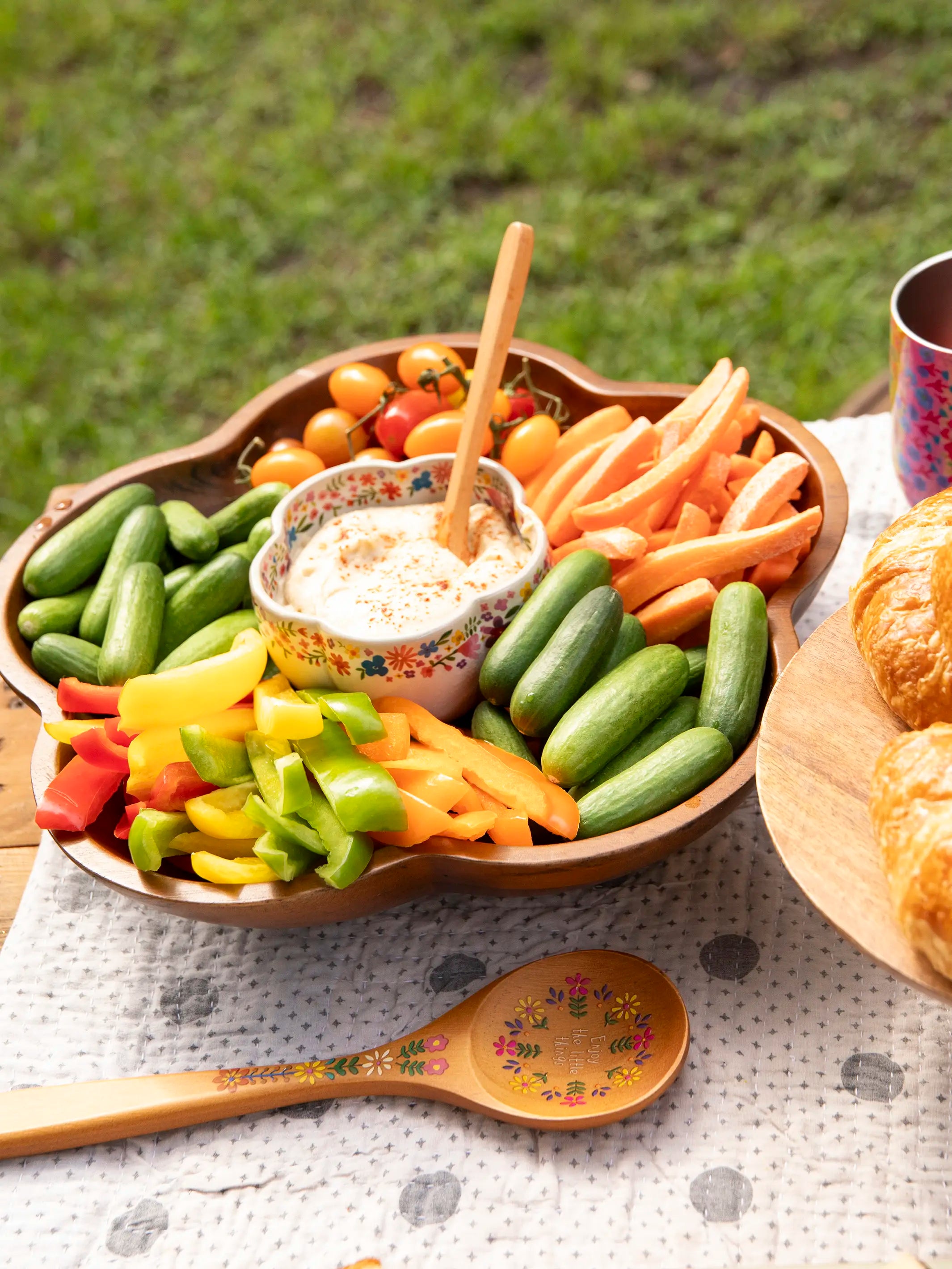 Flower Chip & Dip Serving Bowl