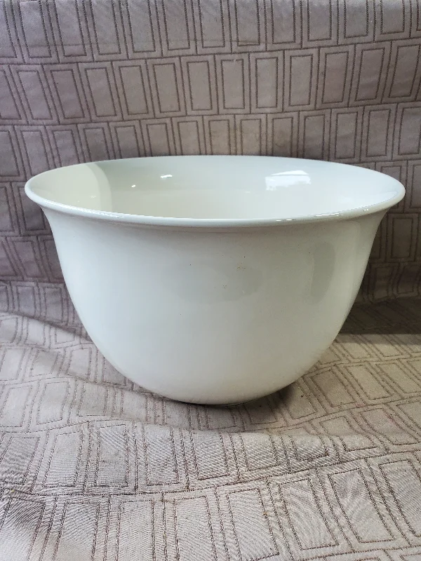 Pfaltzgraff White Serving Bowl