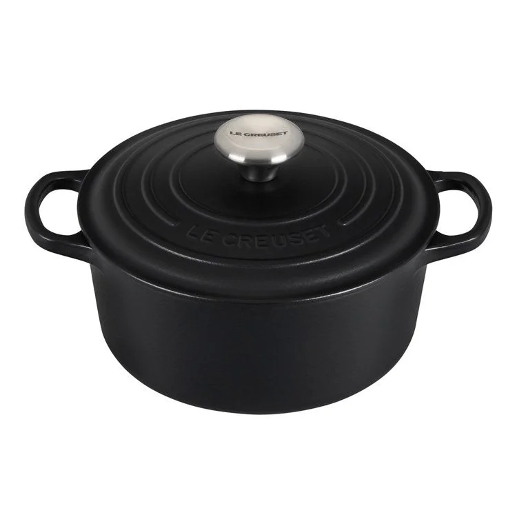 Signature 3.5-Quart Cast Iron Round Dutch Oven with Stainless Steel Knob - Licorice