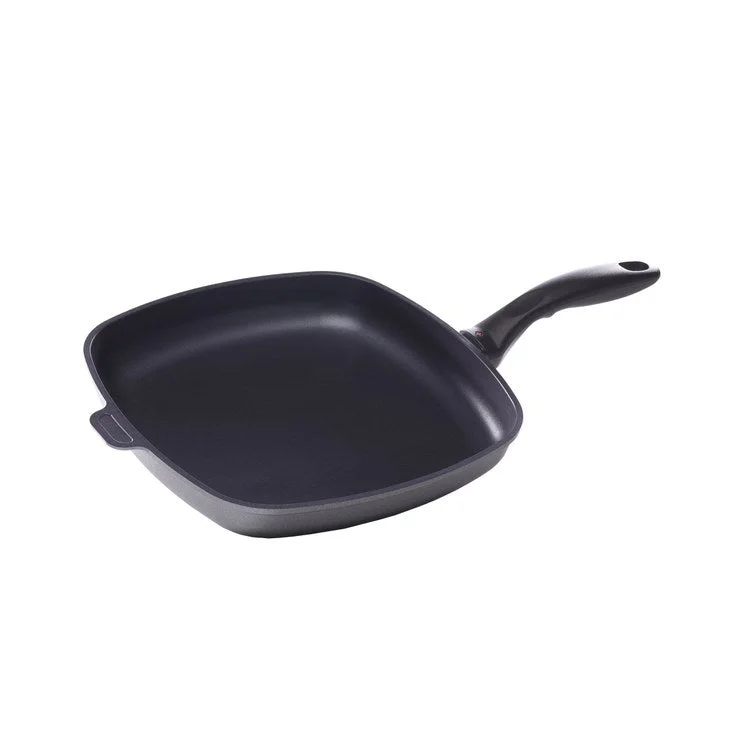 11" " x 11" " (2.5 QT) Square Fry Pan