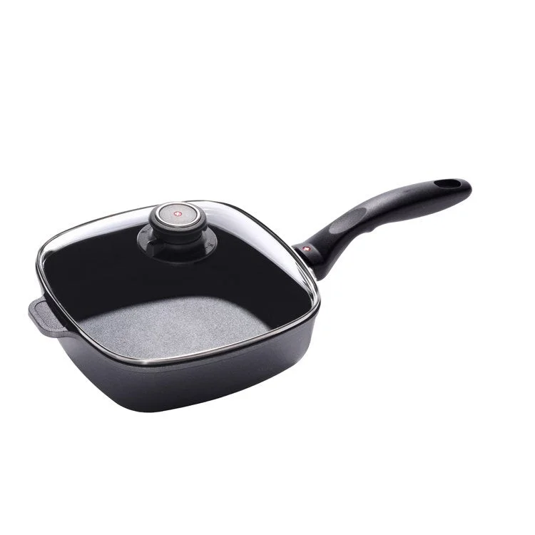 2.1-Quart (8" x 8" ) Square Saute Pan with Lid